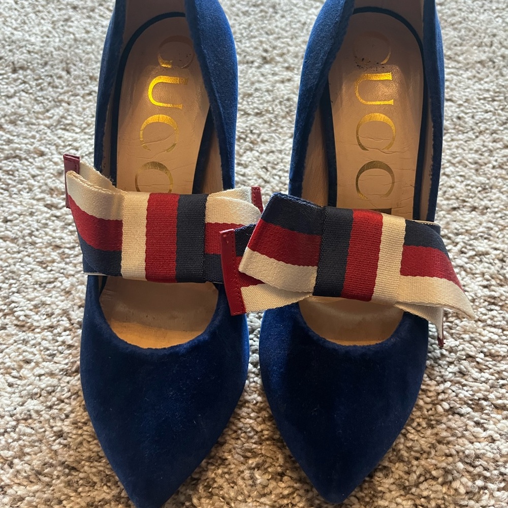 Gucci Blue and Red Heels with Striped Bow